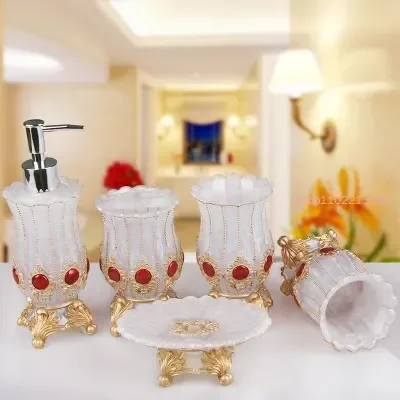 Akcesoria łazienkowe Pięcioczę – Wedding Bathroom Supply Kit recenzja i cena